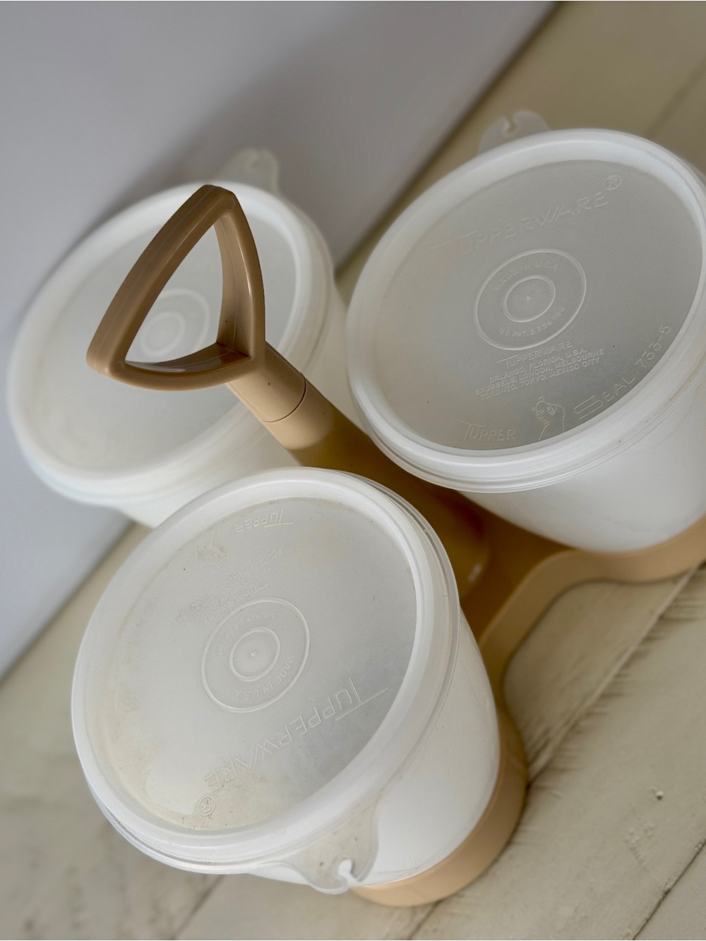 1970's-Vintage Tupperware Condiment Caddy Server w/Lids (#757-2) - Picture 2 of 7